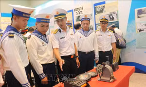 Hơn 160 tư liệu, hình ảnh tôn vinh người chiến sĩ Hải quân nhân dân Việt Nam