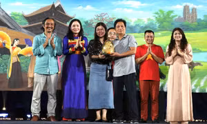 Lan tỏa yêu thương đến đồng bào vùng lũ