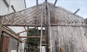 Liên tiếp xảy ra mưa kèm gió lốc gây nhiều thiệt hại tại Bắc Kạn