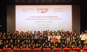 Lễ xuất quân tình nguyện viên Liên hoan phim quốc tế Hà Nội lần thứ VII 