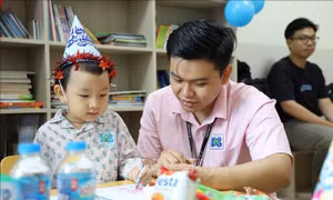 ‘Cánh tay nối dài’ xoa dịu nỗi đau bệnh nhân ung thư