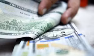 USD gần mức thấp nhất trong 4 tháng