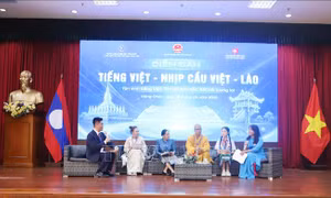 Tôn vinh tiếng Việt: Nhịp cầu gắn kết Việt Nam - Lào