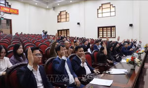 Thông qua danh sách những người ứng cử tiêu biểu về phẩm chất, năng lực