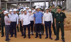Phó Thủ tướng Lê Tiến Châu yêu cầu đẩy nhanh tiến độ xây dựng trường học biên giới