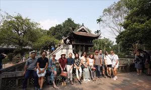 Đón đoàn famtrip quốc tế đầu tiên đến Hà Nội sau dịch COVID-19