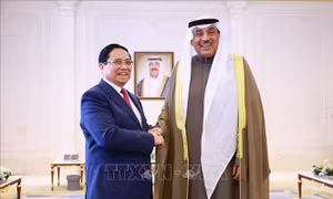 Thủ tướng Phạm Minh Chính hội kiến Hoàng Thái tử Kuwait
