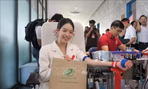 5.000 người hiến máu tình nguyện trong ngày 'Chủ nhật Đỏ'