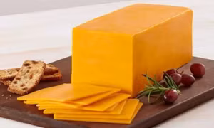 Nhiều ca ngộ độc tại Mỹ nghi do nhiễm khuẩn E. coli từ phô mai cheddar