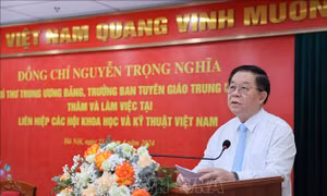 Cần đặc biệt coi trọng công tác thu hút, tập hợp, đoàn kết trí thức
