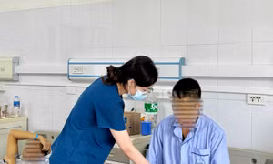 Ngộ độc gan do uống thuốc nam không rõ nguồn gốc trị sỏi thận