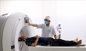 Đưa dịch vụ y tế chất lượng cao đến gần dân