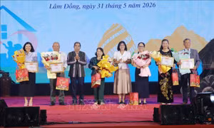 Gìn giữ những nếp sống đẹp trong mỗi gia đình