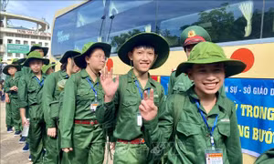 'Học kỳ trong Quân đội' bồi đắp tinh thần yêu nước cho thanh thiếu niên