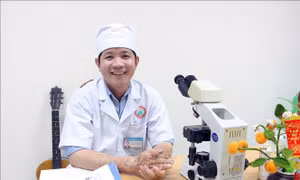 Kỹ thuật viên trưởng truyền cảm hứng sáng chế vì người bệnh