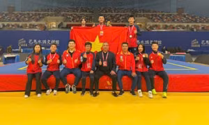Wushu Việt Nam xếp thứ nhì toàn đoàn Cúp tán thủ thế giới 2025