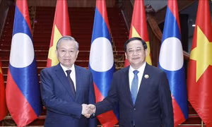Tổng Bí thư Tô Lâm hội kiến Thủ tướng Lào Sonexay Siphandone