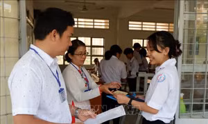Dự kiến số hóa chấm thi, trang bị camera giám sát phòng thi học sinh giỏi quốc gia