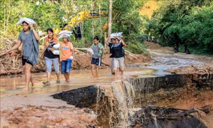 Indonesia huy động tổng lực ứng phó lũ lụt tại Sumatra