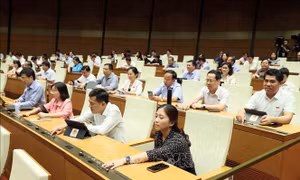 Thông qua Nghị quyết về Chương trình giám sát của Quốc hội năm 2025