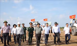 Thủ tướng Phạm Minh Chính: Chậm nhất ngày 19/12/2025 phải hoàn thành dự án cao tốc Cần Thơ - Cà Mau