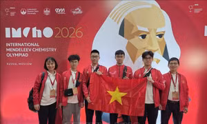 Bốn thí sinh Việt Nam tham dự kỳ thi Olympic hóa học quốc tế Mendeleev lần thứ 60