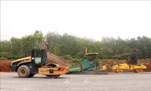 Vướng mặt bằng thi công 3 cầu vượt thuộc Dự án thành phần cao tốc Bắc - Nam 