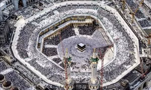 Hàng trăm nghìn người đổ về thánh địa Mecca dịp lễ hành hương Hajj