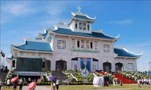 Hàng nghìn người tham dự Lễ hành hương La Vang 2025