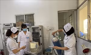 Rà soát, cập nhật kế hoạch thu dung, điều trị người mắc COVID-19