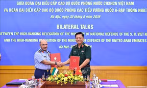 Việt Nam, UAE ký Bản ghi nhớ hợp tác công nghiệp quốc phòng