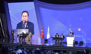 Thứ trưởng Ngoại giao Đặng Hoàng Giang trả lời phỏng vấn về kết quả chuyển công tác của Chủ tịch Quốc hội Trần Thanh Mẫn