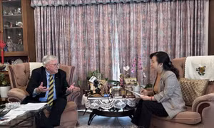Tiên phong thúc đẩy cấu trúc khu vực lấy ASEAN làm trung tâm