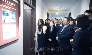 Thủ tướng thăm nơi Bác Hồ từng hoạt động cách mạng tại Trùng Khánh, Trung Quốc