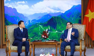 Thủ tướng Phạm Minh Chính tiếp Bộ trưởng phụ trách Hiệp định CPTPP của Nhật Bản