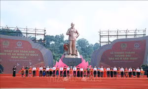 Tổng Bí thư Tô Lâm dự Lễ khánh thành Tượng đài Bác Hồ ở Tân Trào