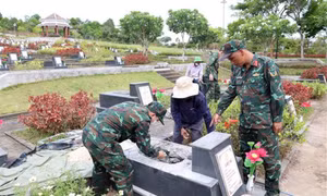 Hoàn thành lấy mẫu sinh phẩm hơn 26.000 phần mộ liệt sĩ trước mùa mưa