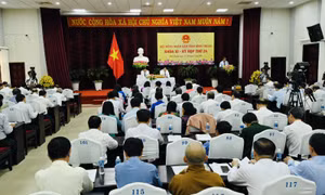 Bình Thuận: Cử tri chất vấn tình trạng học sinh 'ngồi nhầm' lớp