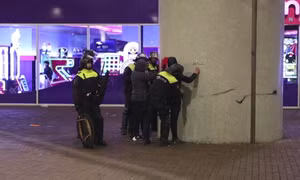 Lãnh đạo Israel, Hà Lan lên án vụ tấn công 'bài Do Thái' ở Amsterdam