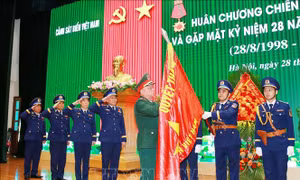 Cảnh sát biển Việt Nam vững vàng nơi đầu sóng, giữ nghiêm pháp luật trên biển