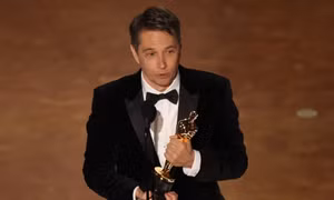 Oscar 2025: 'Anora' và 'Conclave' cùng được vinh danh về kịch bản