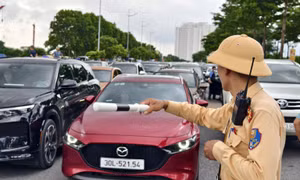 Hà Nội ghi hình phạt nguội vi phạm giao thông quanh Trung tâm Triển lãm quốc gia