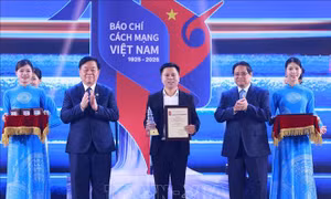 Lễ trao Giải Báo chí Quốc gia lần thứ 19 - năm 2024: Thủ tướng dự và trao giải A cho các tác giả đoạt giải