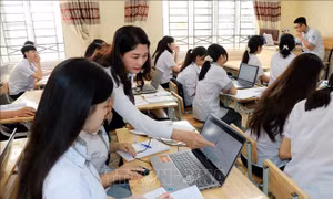 Mở rộng đối tượng bồi dưỡng, thu hút nhân lực, khắc phục thiếu giáo viên
