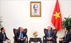 Phó Thủ tướng Thường trực đặt hàng Đại học Việt Đức tổ chức hội thảo khoa học về trung tâm tài chính