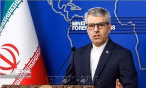 Iran xác nhận vẫn liên lạc với Mỹ, tuyên bố sẵn sàng đối thoại