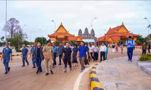 Khảo sát triển khai vận tải liên vận quốc tế qua cặp cửa khẩu Tân Nam - Meun Chey