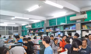 Thành phố Hồ Chí Minh hỗ trợ học tập linh hoạt khi chưa đủ sách giáo khoa