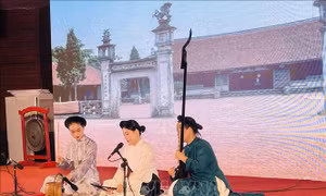 Hà Nội: Liên hoan ca trù lần thứ IV - lan tỏa di sản phi vật thể đặc sắc