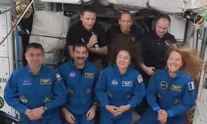 Tàu vũ trụ của SpaceX kết nối thành công với ISS